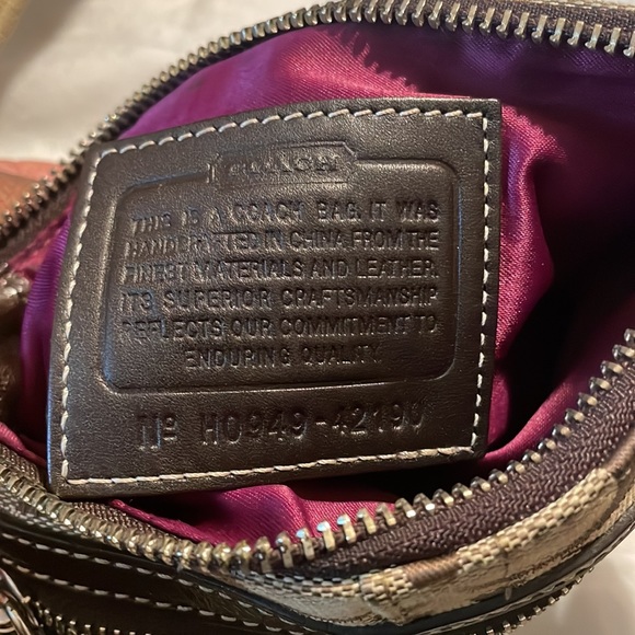 Coach Crossbody (Original Print) - Picture 4 of 8